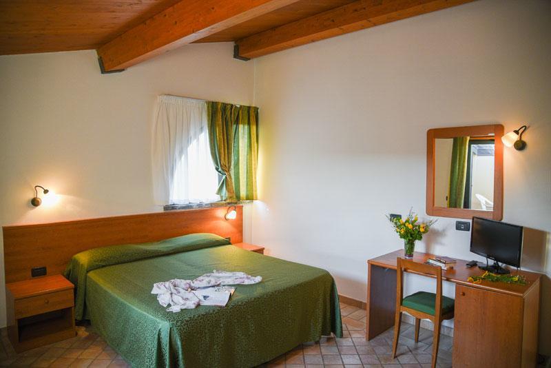 Carlo'S Hotel Castagneto Carducci Eksteriør billede